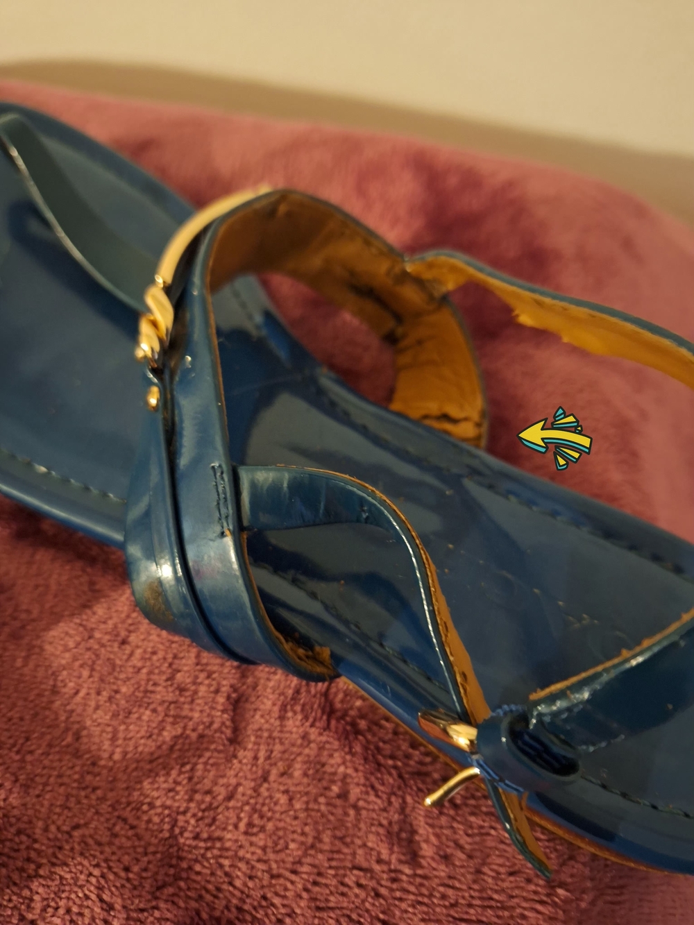 COACH Women's Blue Patent Thong Sandals with Gold Trim - Picture 8 of 10